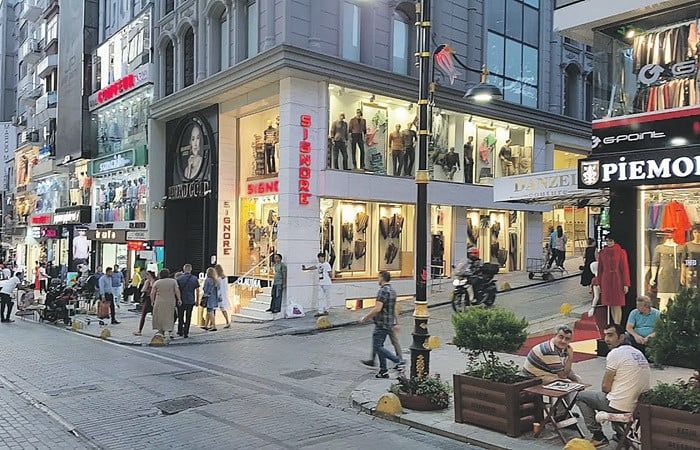 İstanbul Laleli’deki Lezzet Durakları: Nerede Ne Yenir?